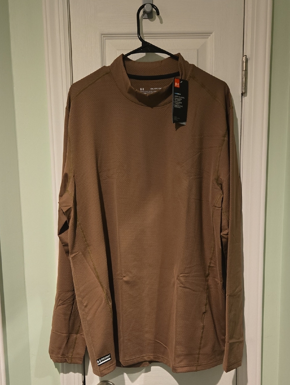 Under Armour Men’s Long Sleeve Performance Shirt - Brown 3XL